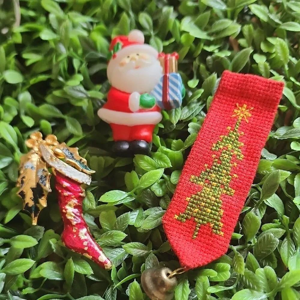 Vintage Christmas Holiday Brooch Pins Santa Stocking Tree